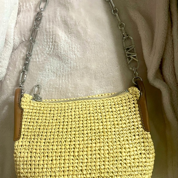 NWT MICHAEL Michael Kors Raffia Pouchette MULTIPLE WAYS TO WEAR - Picture 2 of 5